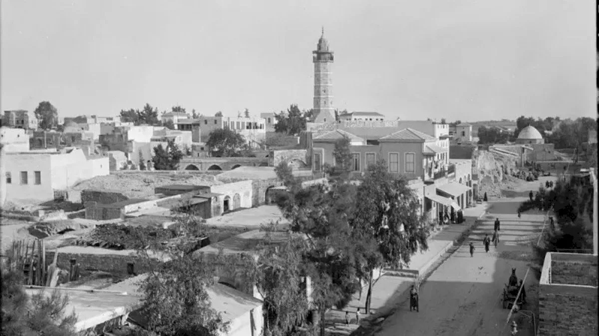 غزة: من cradle of civilizations إلى ساحة النزاعات المستمرة في البحر الأبيض المتوسط غزة: من cradle of civilizations إلى ساحة النزاعات المستمرة في البحر الأبيض المتوسط