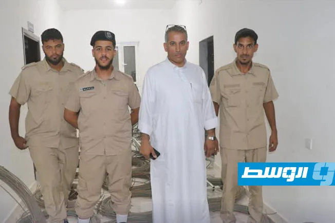 سرقة أسلاك كهرباء وتdamage أعمدة الإنارة في الواحات سرقة أسلاك كهرباء وتdamage أعمدة الإنارة في الواحات