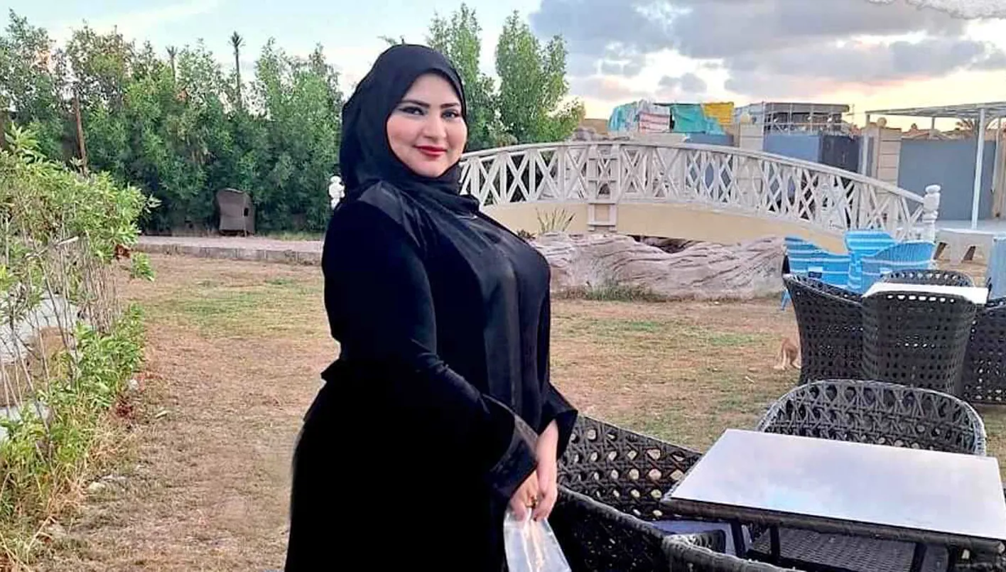 القبض على المدونة المصرية حسناء شعبان بتهمة الترويج للفساد الأخلاقي القبض على المدونة المصرية حسناء شعبان بتهمة الترويج للفساد الأخلاقي