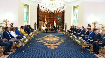 الرئيس السيسي يجتمع مع نظيره الأوغندي لاستكشاف سبل تعزيز العلاقات التاريخية بين مصر وأوغندا