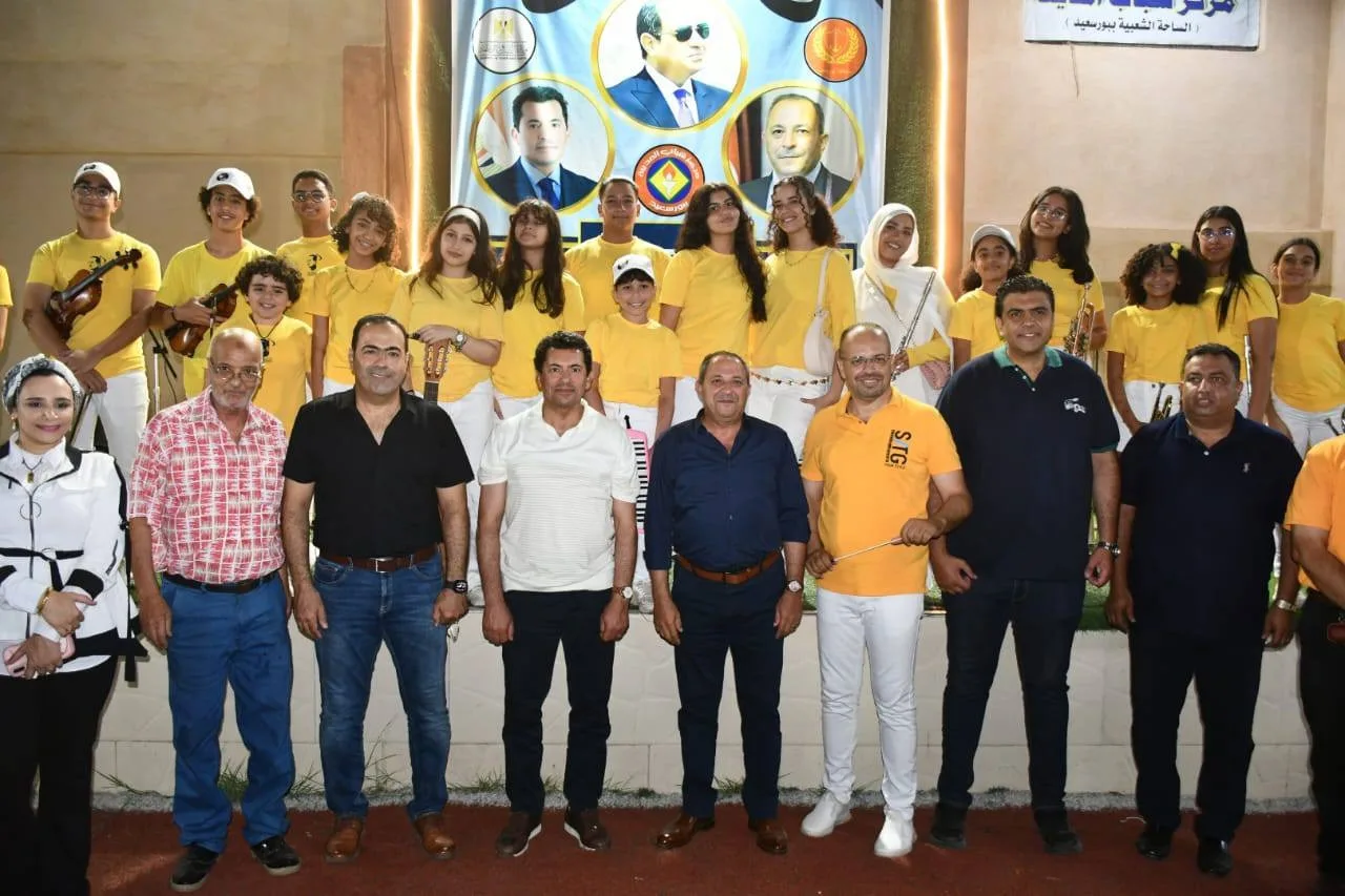 وزير الرياضة ي inaugurates a legal sports field at the Youth Center in Port Said. وزير الرياضة ي inaugurates a legal sports field at the Youth Center in Port Said.