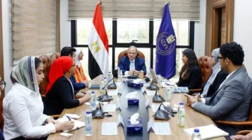 رئيس هيئة الدواء: نؤيد تحسين التكنولوجيا الطبية لتعزيز جودة خدمات الرعاية الصحية في مصر