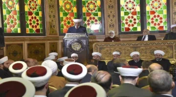 احتجاجات موجهة لدار الفتوى… رجال دين يحذرون من تصريحات وفيديوهات إمام مسجد تجاه ‘حزب الله’