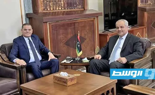 الدبيبة وعيسى تناولوا سبل التنسيق المشترك في نظام “الاعتمادات واستراتيجية تمويل الصناعة” الدبيبة وعيسى تناولوا سبل التنسيق المشترك في نظام “الاعتمادات واستراتيجية تمويل الصناعة”