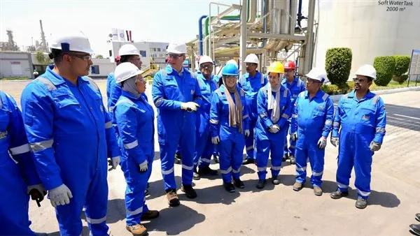 وزير البترول يزور المنشآت الإنتاجية في شركة الإسكندرية الوطنية للتكرير والبتروكيماويات “أنربك” وزير البترول يزور المنشآت الإنتاجية في شركة الإسكندرية الوطنية للتكرير والبتروكيماويات “أنربك”