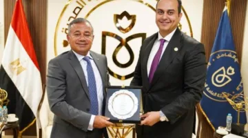 الرئيس التنفيذي لمصرف أبوظبي الإسلامي – مصر يستكشف أوجه التعاون مع هيئة الرعاية الصحية.