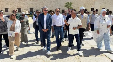 وزير السياحة يوجه لوضع استراتيجية جديدة للترويج السياحي للإسكندرية