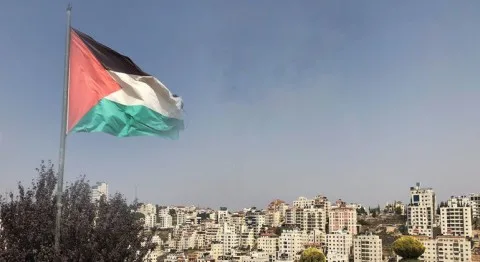 فلسطين تثمّن قرار أوزبكستان دعم مواطنيها المقيمين في أراضيها فلسطين تثمّن قرار أوزبكستان دعم مواطنيها المقيمين في أراضيها