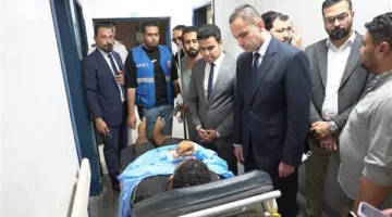 نائب وزير الصحة يستعرض الحالة الصحية للمصابين في حادث طريق «الإسكندرية – مطروح»
