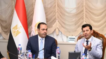 “منزل وحدائق ونوادي للجاليات” .. تفاصيل اجتماع وزير الرياضة مع وفد اتحاد شباب المصريين في الخارج