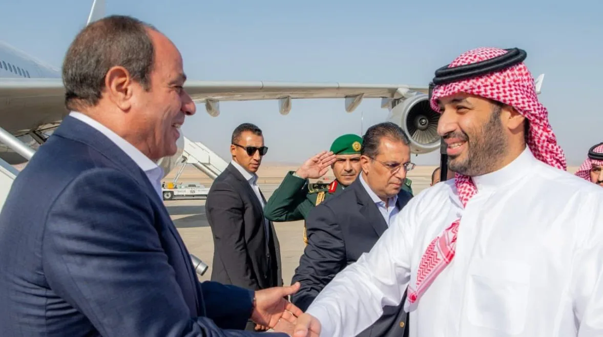 حفاوة استقبال ‘أميري’.. ابن سلمان يمنح السيسي لحظة فريدة