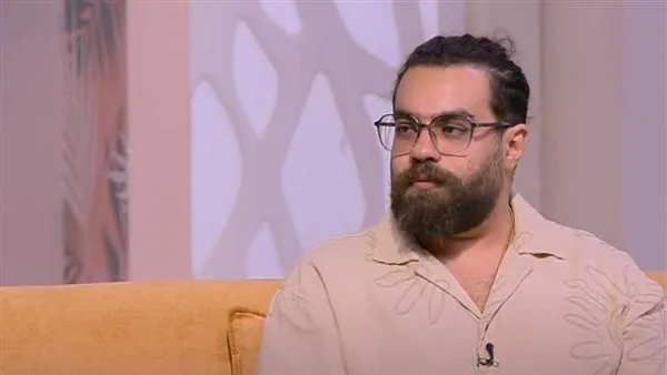 علي رؤوف يكشف عن جوانب أغنية “أنا بشحت بالجيتار” التي أصبحت حالة رائجة. علي رؤوف يكشف عن جوانب أغنية “أنا بشحت بالجيتار” التي أصبحت حالة رائجة.