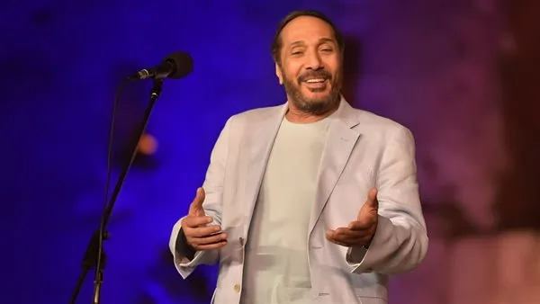 علي الحجار يجتمع بجماهيره في مهرجان القلعة الليلة علي الحجار يجتمع بجماهيره في مهرجان القلعة الليلة