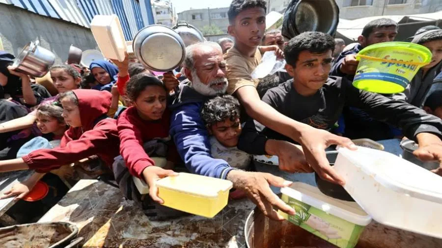 الأهلية الفلسطينية: لم نرَ أي تقدم ملحوظ في الوضع الإنساني بعد إعلان غزة منطقة تعاني من المجاعة. الأهلية الفلسطينية: لم نرَ أي تقدم ملحوظ في الوضع الإنساني بعد إعلان غزة منطقة تعاني من المجاعة.