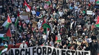 «من شوارع سيدني إلى لندن».. الاحتجاجات تُحدث تغييرات جذرية في صورة إسرائيل في الغرب وتعكس تحولاً تاريخياً في المواقف العامة. «من شوارع سيدني إلى لندن».. الاحتجاجات تُحدث تغييرات جذرية في صورة إسرائيل في الغرب وتعكس تحولاً تاريخياً في المواقف العامة.