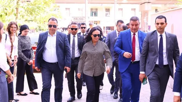 وزيرة التضامن تزور إدارة بولاق للخدمات الاجتماعية وزيرة التضامن تزور إدارة بولاق للخدمات الاجتماعية