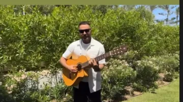 بعد الهجوم عليه.. تامر حسني يساند مُبتكر تريند “أنا أطلب المساعدة بالجيتار”
