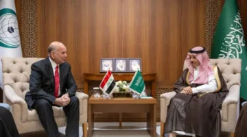 وزير الخارجية يناقش العلاقات الثنائية مع نظيره العراقي
