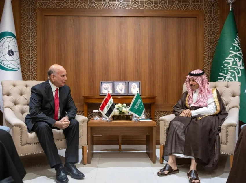 وزير الخارجية يناقش العلاقات الثنائية مع نظيره العراقي