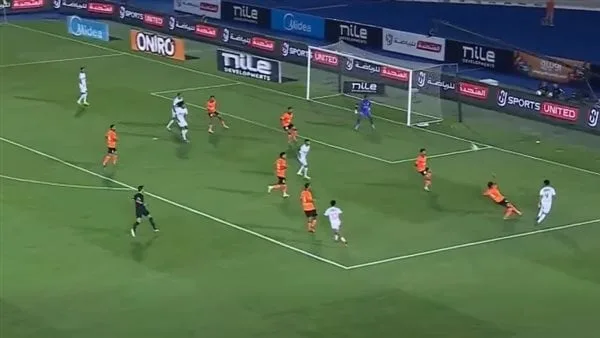 الزمالك يتغلب على فاركو بهدف شيكو بانزا ويتصدر دوري نايل. الزمالك يتغلب على فاركو بهدف شيكو بانزا ويتصدر دوري نايل.