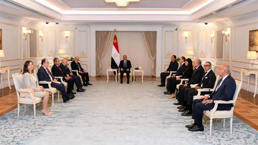 الرئيس سلام من مصر: الضغط على إسرائيل لإنهاء اعتداءاتها على لبنان وسحب قواتها بالكامل من الجنوب. الرئيس سلام من مصر: الضغط على إسرائيل لإنهاء اعتداءاتها على لبنان وسحب قواتها بالكامل من الجنوب.
