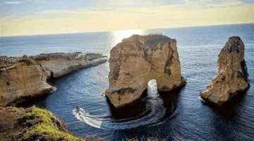 جثة تم استخراجها من صخرة الروشة