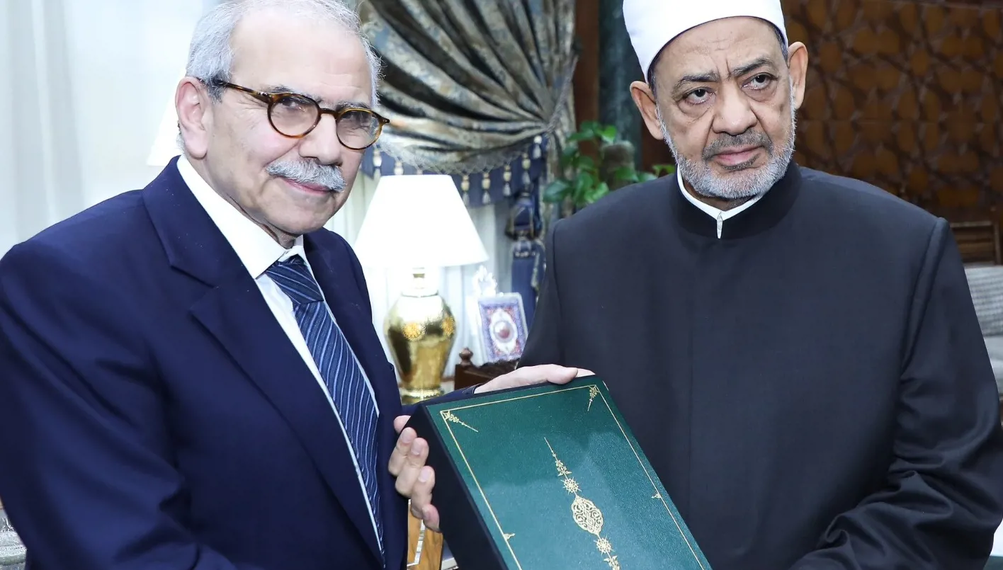نواف سلام يزور شيخ الأزهر في القاهرة ويؤكد على دعوته لزيارة لبنان نواف سلام يزور شيخ الأزهر في القاهرة ويؤكد على دعوته لزيارة لبنان