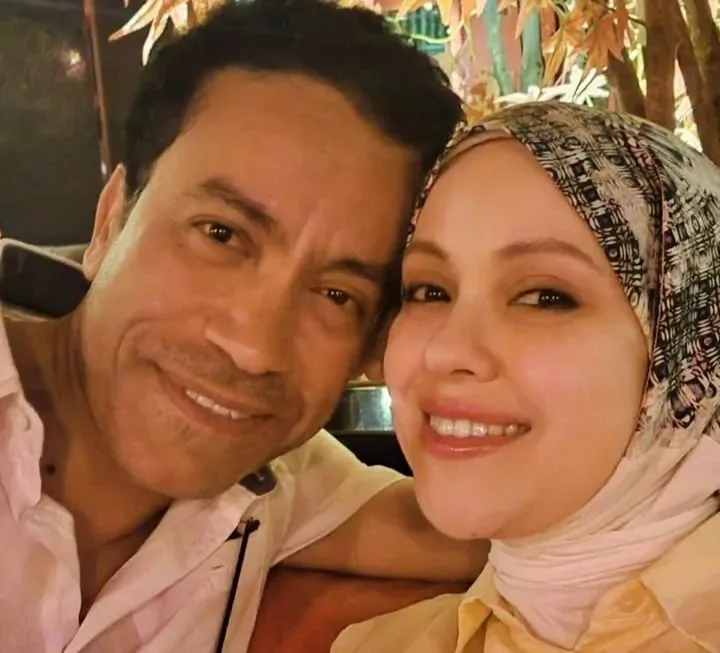رسالة مؤثرة من زوجة سامح حسين بعد ظروفه الصحية: «اللهم أنعمه بالشفاء الكامل» رسالة مؤثرة من زوجة سامح حسين بعد ظروفه الصحية: «اللهم أنعمه بالشفاء الكامل»