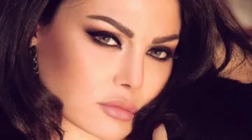 هيفاء وهبي تتألق برقصتها بفستان جميل وإكسسوارات ناعمة
