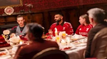 18 صورة لمحمد صلاح وهو يرتدي زي ليفربول الجديد