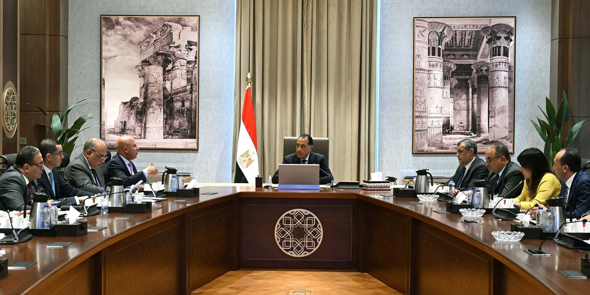 “مدبولي”: تعزيز الصناعة وتطوير التصنيع المحلي هو أبرز أولويات الدولة لتحقيق التنمية المستدامة.