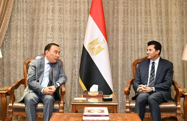 وزير الشباب والرياضة يناقش مع السفير الكازاخستاني تعزيز الشراكة الثنائية في مجالات الشباب والرياضة وزير الشباب والرياضة يناقش مع السفير الكازاخستاني تعزيز الشراكة الثنائية في مجالات الشباب والرياضة