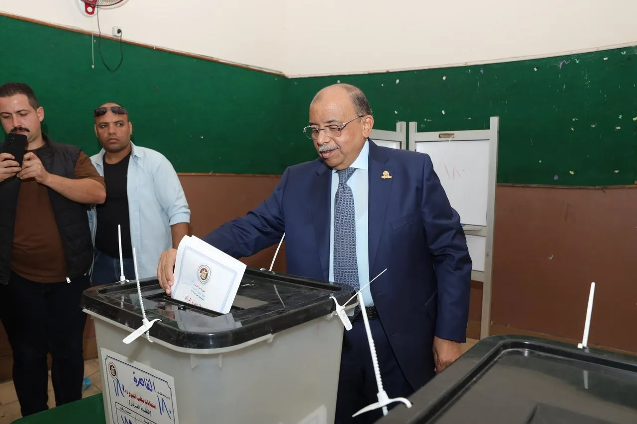 نائب رئيس “الجبهة الوطنية” يدلي بصوته في انتخابات الشيوخ ويشدد على أهمية المشاركة لدعم القيادة السياسية وتعزيز الوحدة الوطنية