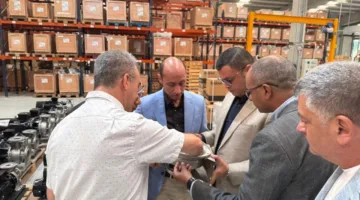 وزير الإسكان يتفقد مصنع “هيدرو” للطلمبات في إسبانيا