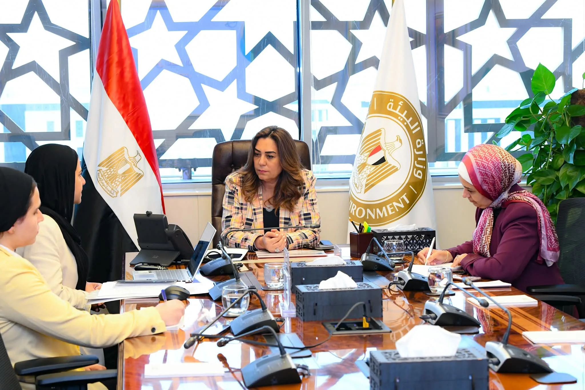 وزارتي التنمية المحلية والبيئة تقدم مشاريع صندوق البيئة العالمي لتعزيز التنمية المستدامة. وزارتي التنمية المحلية والبيئة تقدم مشاريع صندوق البيئة العالمي لتعزيز التنمية المستدامة.