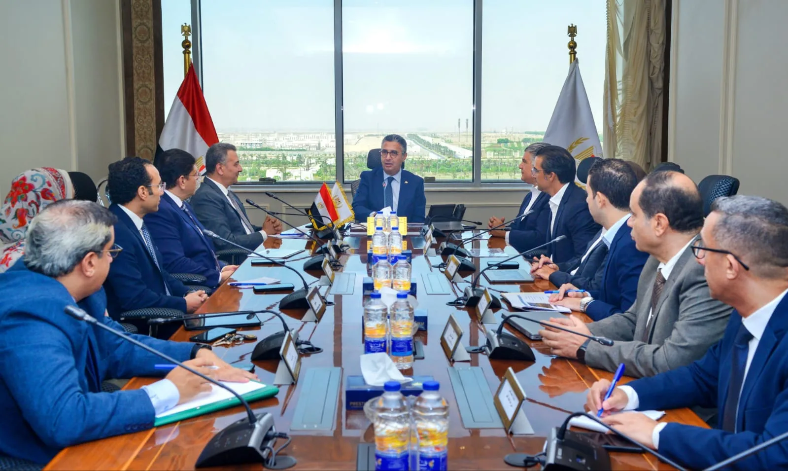 وزير التموين يراجع مع شركة “حسن علام” تقدم تنفيذ مشروع مستودع الأقصر الاستراتيجي وزير التموين يراجع مع شركة “حسن علام” تقدم تنفيذ مشروع مستودع الأقصر الاستراتيجي
