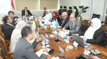 وزير الإسكان يراقب تنفيذ قانون إعادة هيكلة العلاقة بين المالك والمستأجر