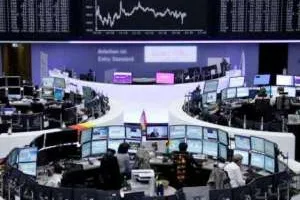 تشهد الأسهم الأوروبية انخفاضًا بانتظار بيانات التضخم في الولايات المتحدة ومؤشرات الاقتصاد في منطقة اليورو.