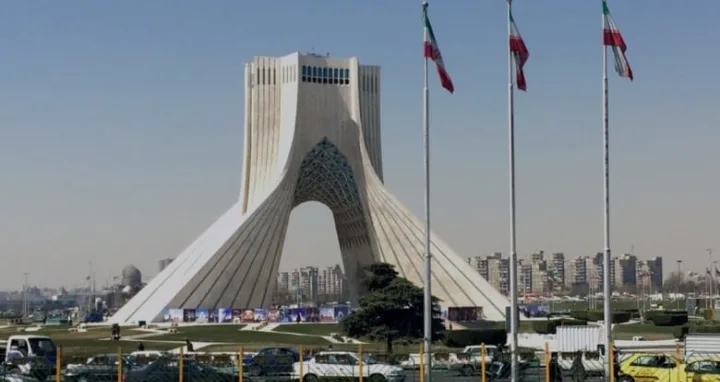 إيران تستهدف مجموعة مكونة من 8 أشخاص مرتبطة بالموساد. إيران تستهدف مجموعة مكونة من 8 أشخاص مرتبطة بالموساد.