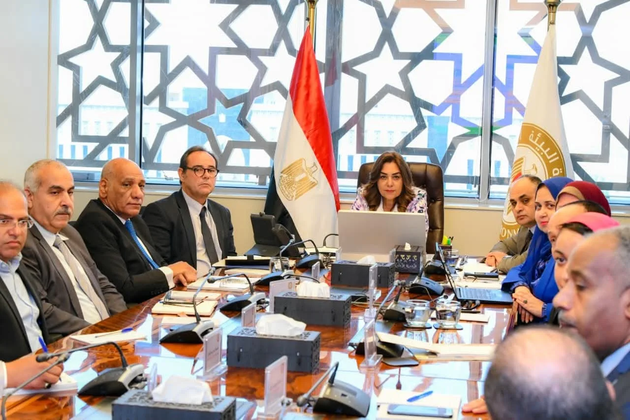 البيئة: التحول الرقمي في مراقبة الانبعاثات وتنفيذ تدريبات للوحدات المناخية تحضيرًا لمشاركة مصر في COP30 البيئة: التحول الرقمي في مراقبة الانبعاثات وتنفيذ تدريبات للوحدات المناخية تحضيرًا لمشاركة مصر في COP30