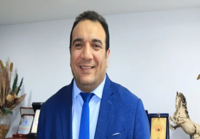 خبير يشرح أسباب تراجع البورصة المصرية على الرغم من تخفيض سعر الفائدة خبير يشرح أسباب تراجع البورصة المصرية على الرغم من تخفيض سعر الفائدة