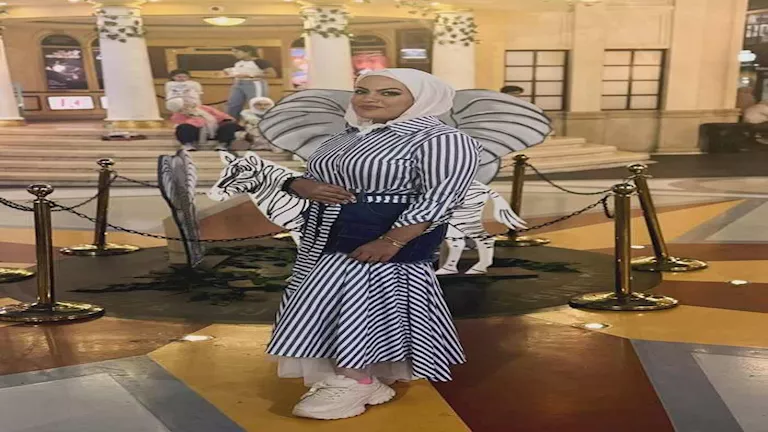 3 صور لزوجة محمد النني وأبنائهما 3 صور لزوجة محمد النني وأبنائهما