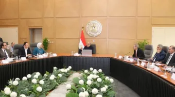 وزير الكهرباء يلتقي برؤساء شركات الإنتاج والنقل والتوزيع ويوعز بالاستمرار في تنفيذ خطة التعامل مع زيادة الأحمال
