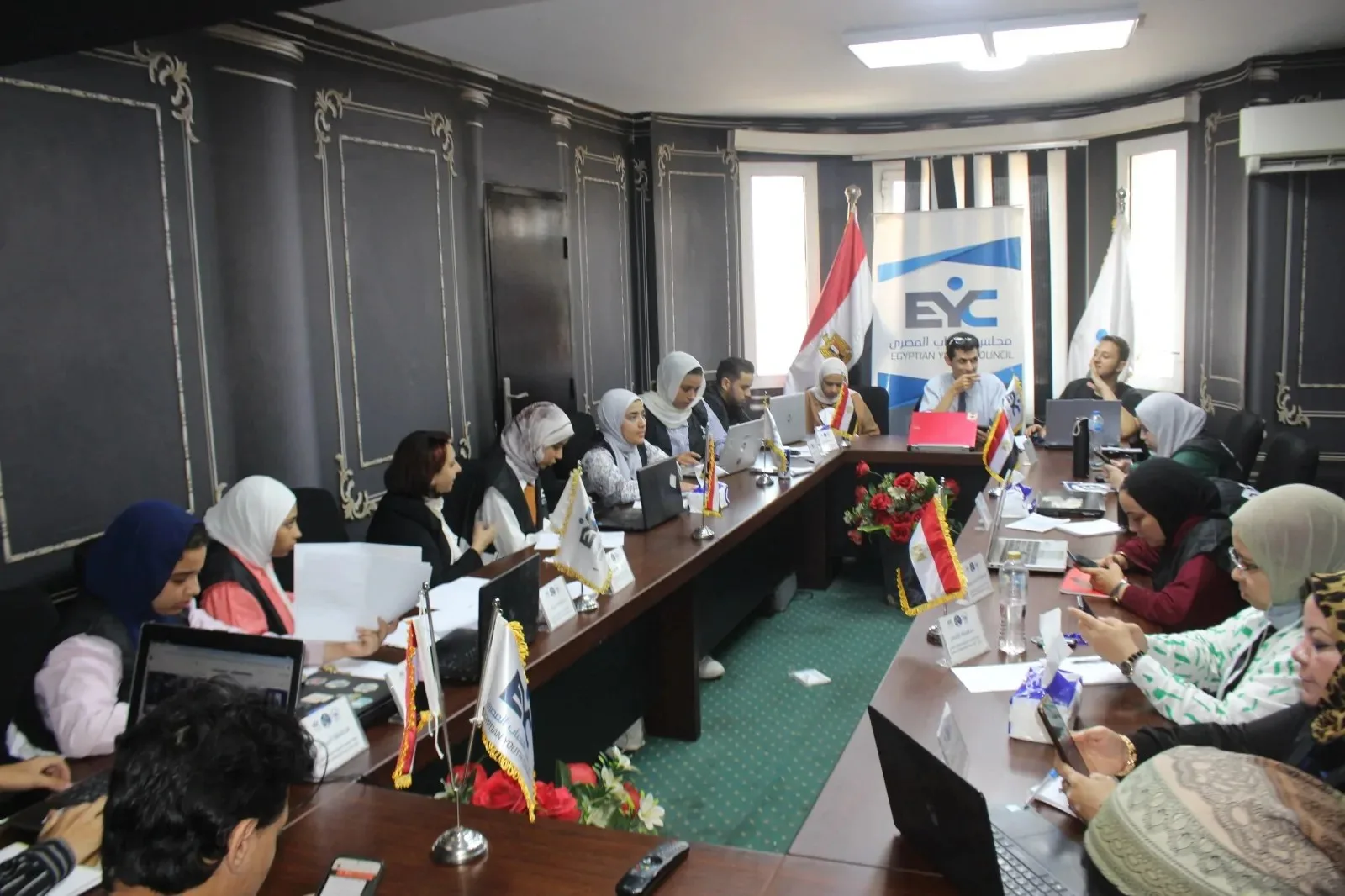 5000 متطوع من مجلس الشباب المصري لمراقبة انتخابات الشيوخ 2025 من خلال غرفة مركزية وفرق ميدانية 5000 متطوع من مجلس الشباب المصري لمراقبة انتخابات الشيوخ 2025 من خلال غرفة مركزية وفرق ميدانية