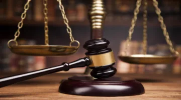 النيابة العامة تستدعي عددًا من الأفراد، من بينهم نائب، لاستجوابهم حول تلقيهم أموالًا غير معلومة المصدر.