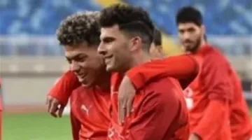 صحفي يكشف عن تفاصيل شرط إمام عاشور للمساواة مع زيزو في تجديد عقده مع الأهلي