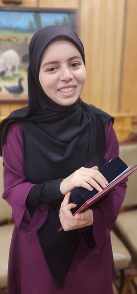 <strong>إصابة الأولى على الثانوية العامة ووالدها في حادث تصادم</strong>