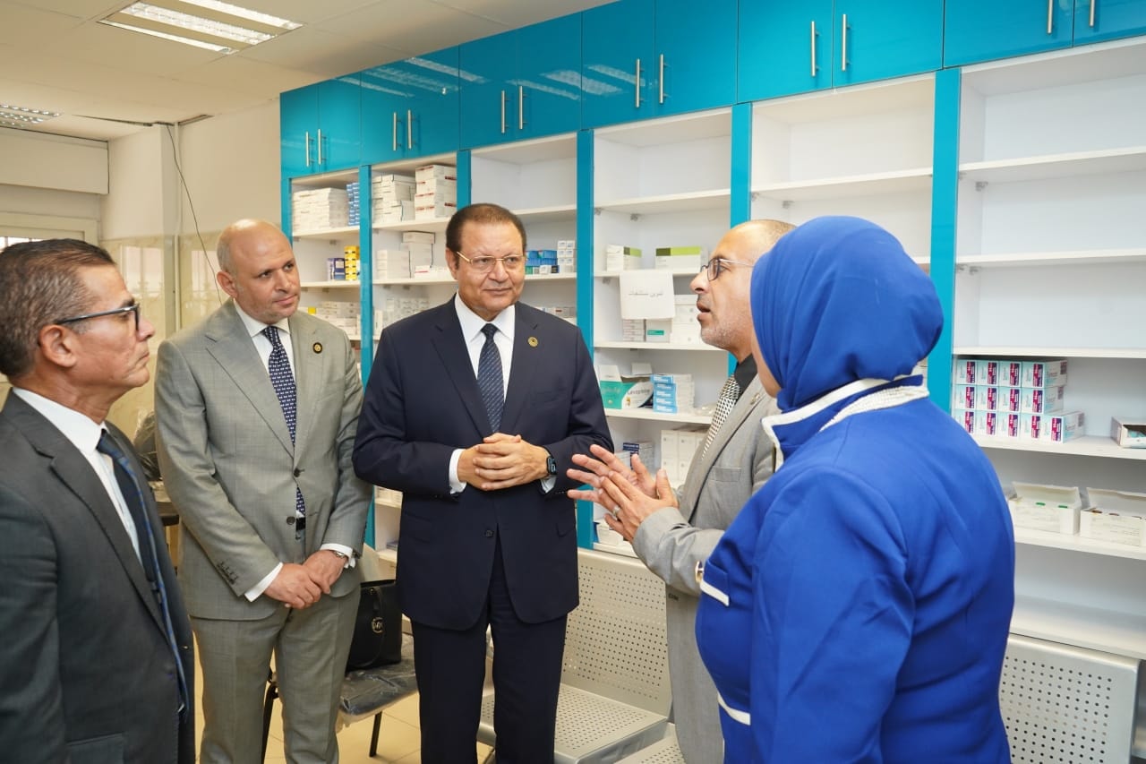 قد تكون صورة ‏‏‏٤‏ أشخاص‏ و‏مستشفى‏‏