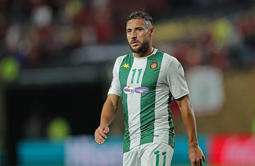 إيقاف اللاعب الجزائري يوسف بلايلي من نادي الترجي التونسي