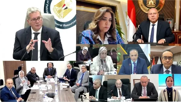 عقد الاجتماع الأول للجمعيات العامة لشركات النفط العامة بحضور نائب رئيس الوزراء للتنمية الصناعية عقد الاجتماع الأول للجمعيات العامة لشركات النفط العامة بحضور نائب رئيس الوزراء للتنمية الصناعية